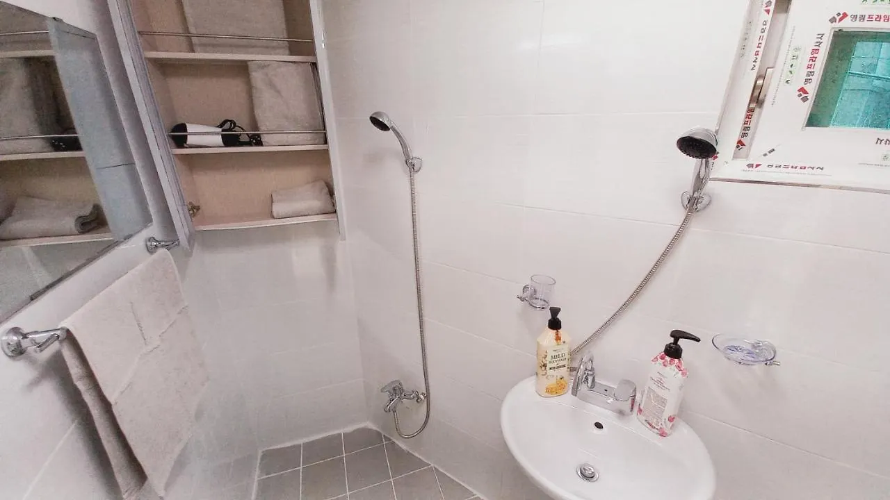 Woodland Apartment - For Foreigners Only Сеул 0*,  Южная Корея