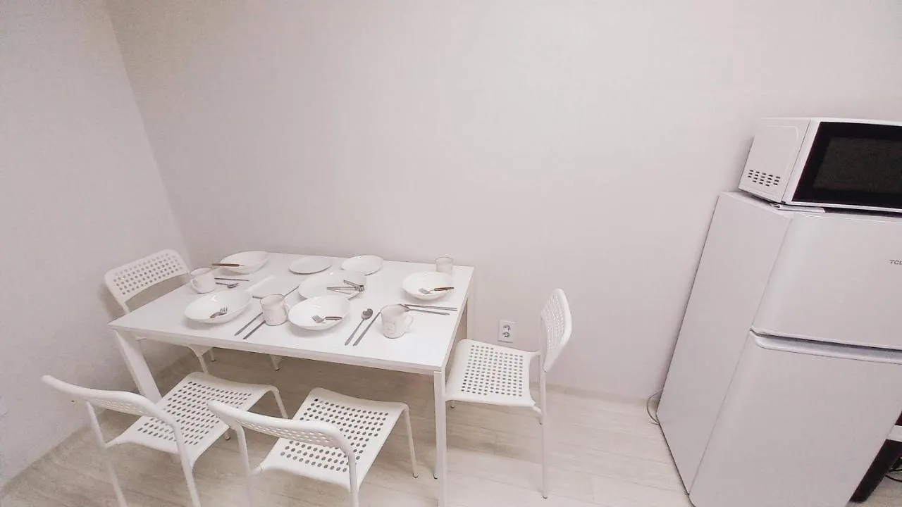 Woodland Apartment - For Foreigners Only Сеул Южная Корея